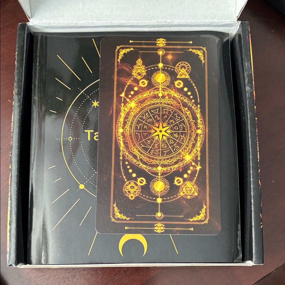 Black and Gold Tarot Card Set - Picture 2 of 4